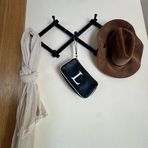 Black Leather 2000s “L” wristlet